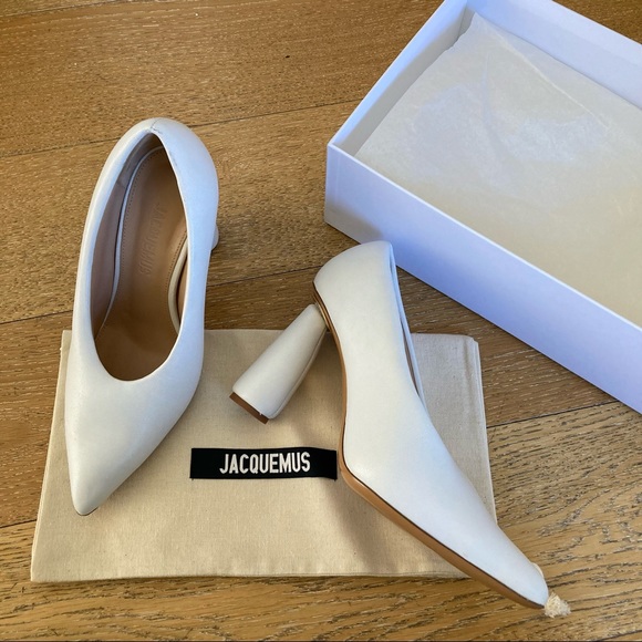 JACQUEMUS Les Chaussures Shoes In White - Picture 4 of 11
